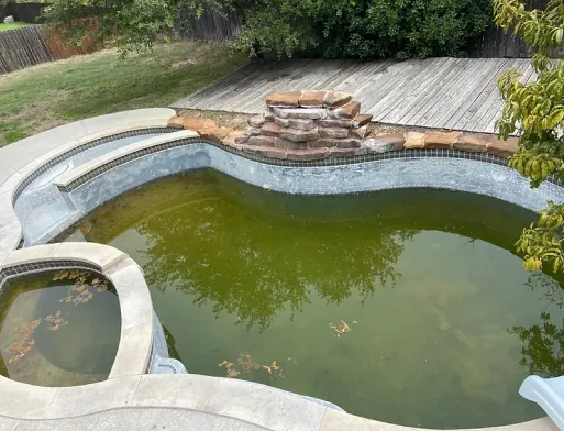 Poolie's Customer Pool Before Cleaning